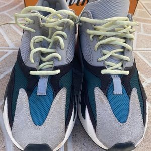 Yeezy Boost 700 Waverunner